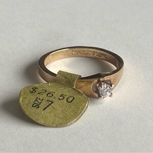 Vintage 14kt Gold Electroplated Costume Jewelry Ring with Cubic Zirconia Size 7